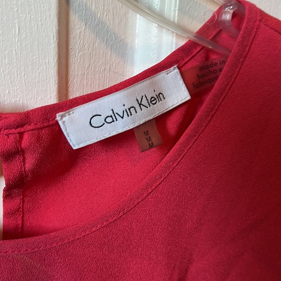 Calvin Klein Asymmetrical women’s sleeveless blouse size M - Picture 3 of 3